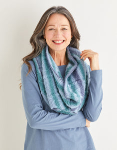 10216 4 Ply Moss Stitch Snood